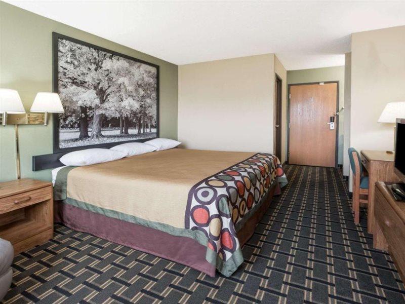Super 8 By Wyndham Greenville Esterno foto