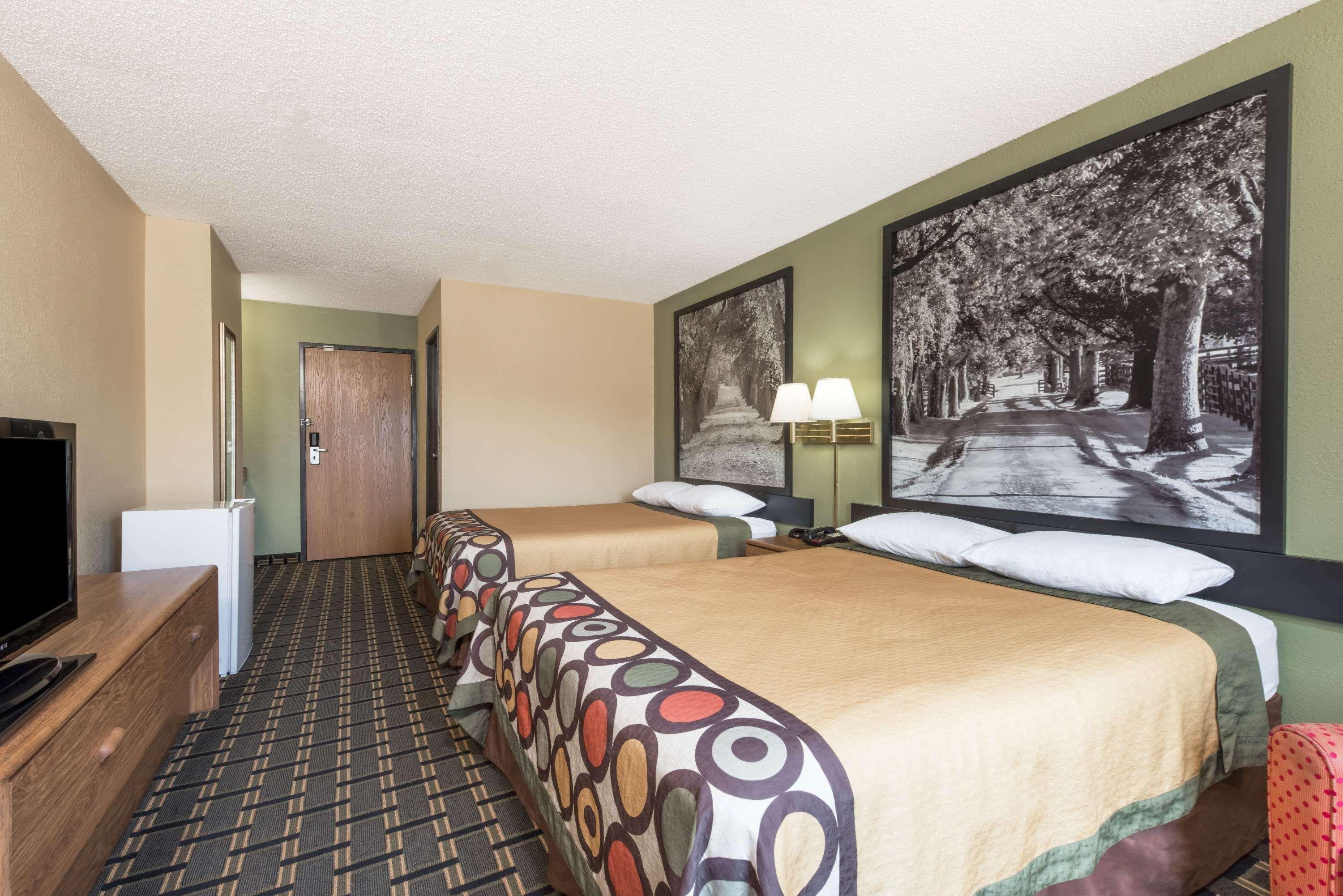 Super 8 By Wyndham Greenville Esterno foto